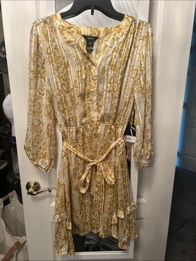 Simply Vera - Vera Wang Gold Floral Tie-Waist Long Sleeve Dress